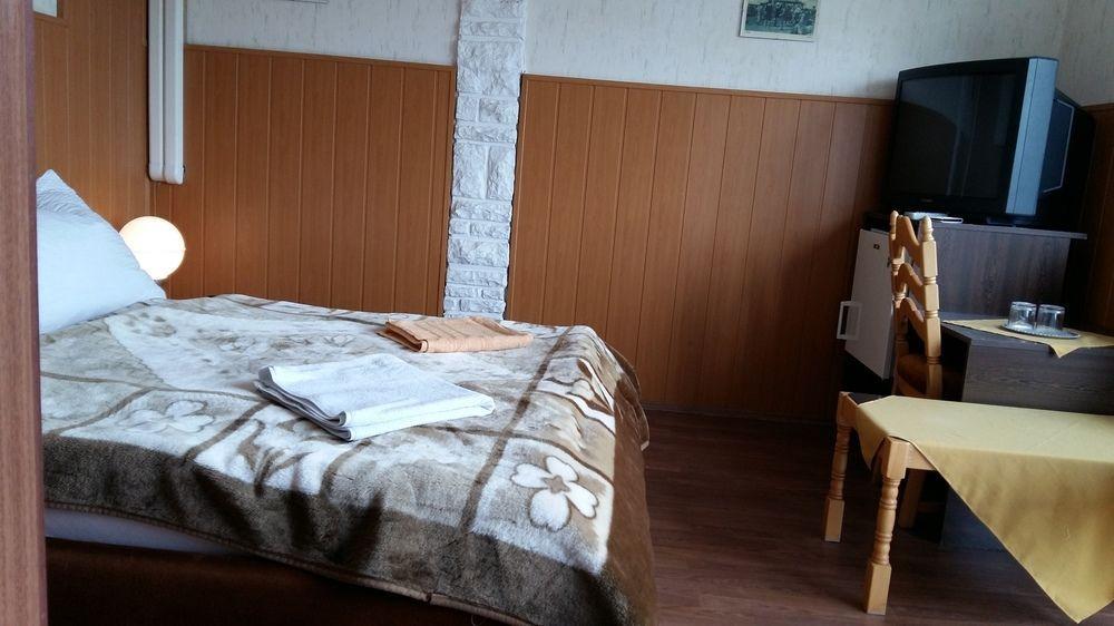 Mueller'S 1 Apartment Сиофок Екстериор снимка